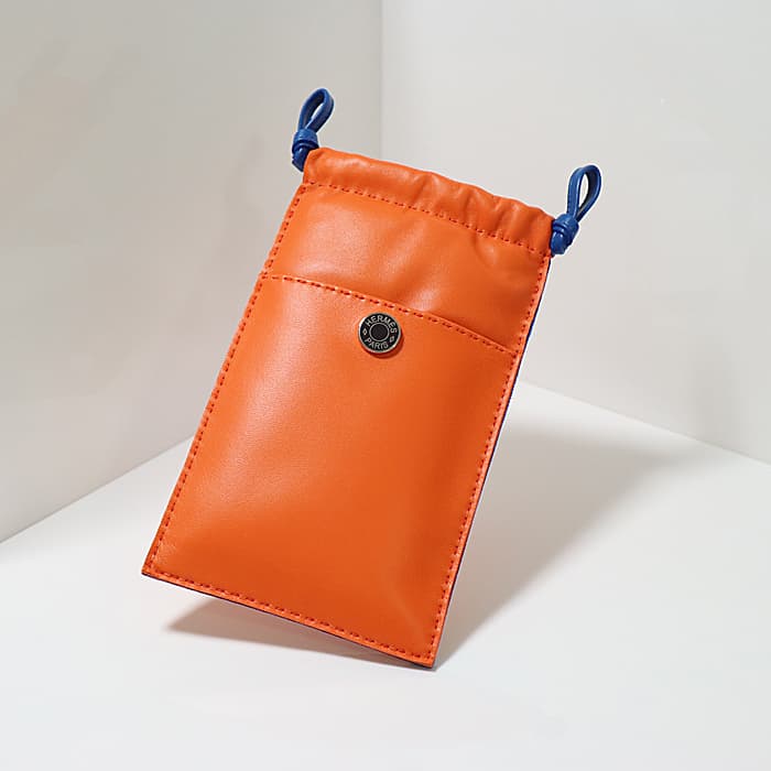 楽天市場】エルメス pilo ピロ スマホケース クルードセル ボタン＆D