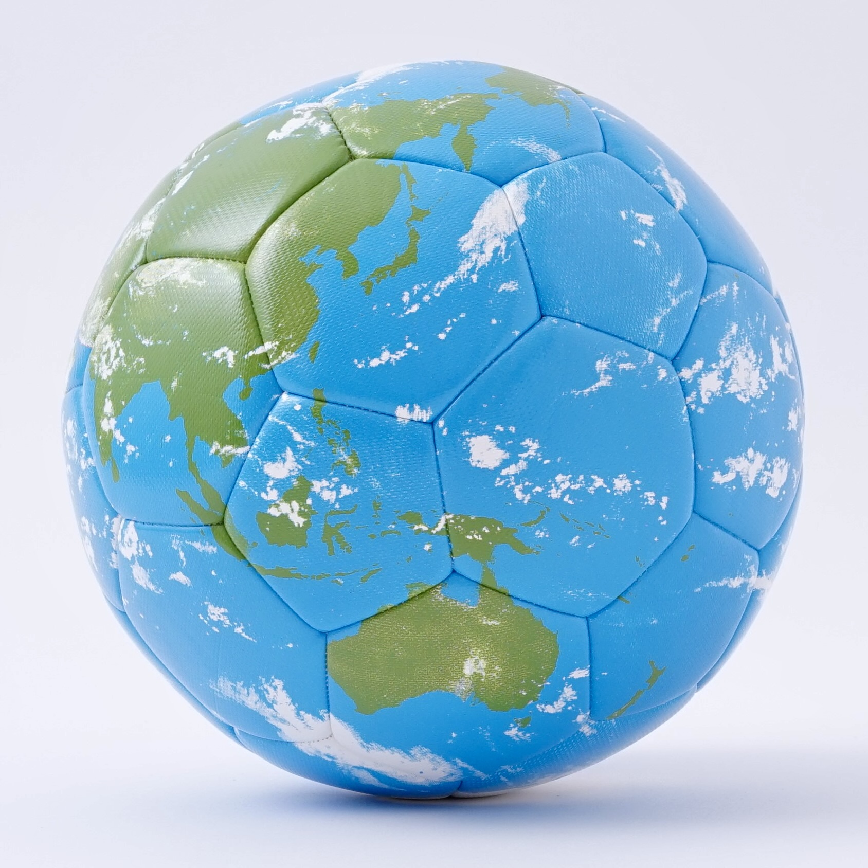 楽天市場】【マラソン最大46倍】ほぼ日のアースボール PLAY サッカー