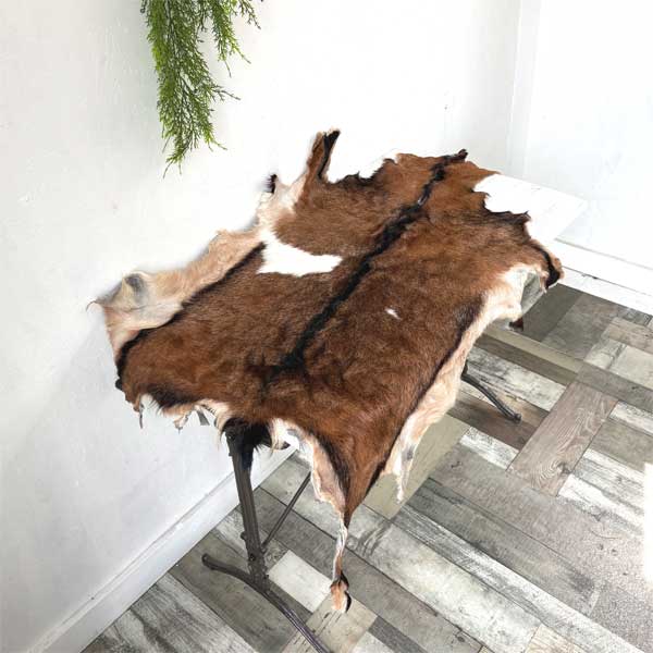 楽天市場】ゴートレザー goat 毛皮 マット 1点物 1枚革 山羊皮 ハラコ