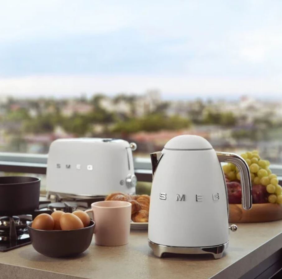 楽天市場】（日本正規販売店）電気ケトル 1.7L【マットホワイト