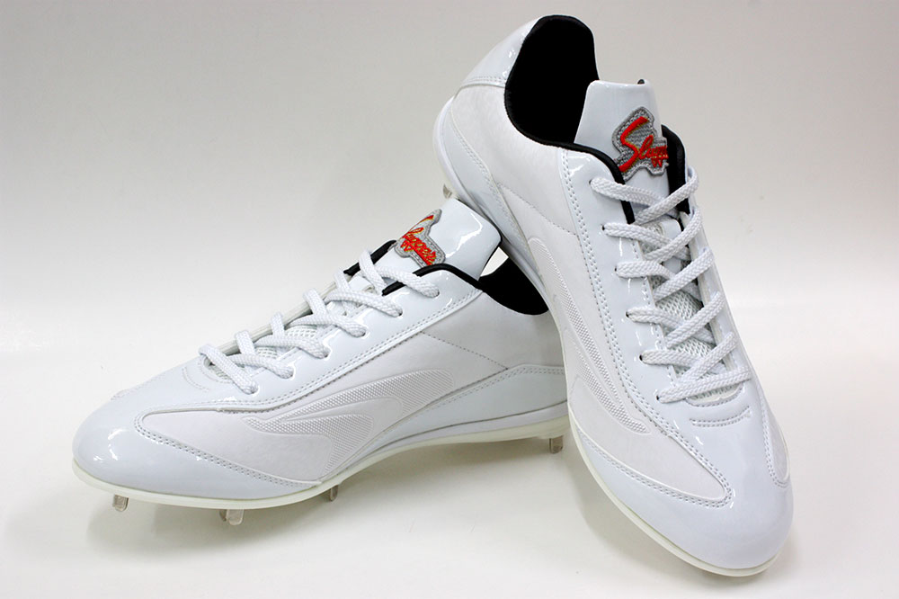 楽天市場】久保田スラッガー スパイク LS02 D-007W ホワイト 紐式 樹脂