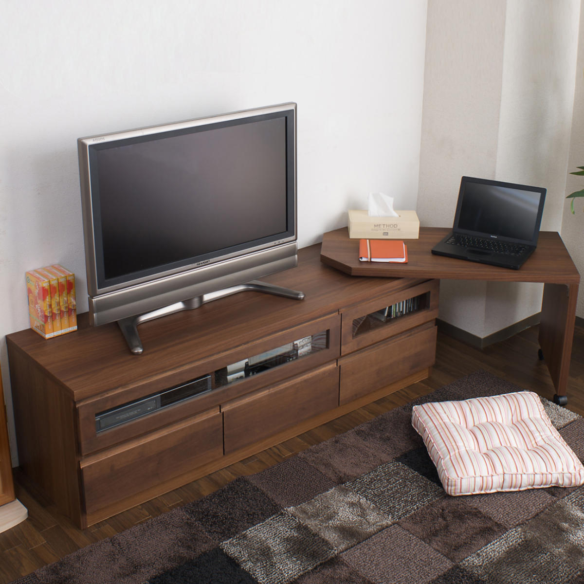 楽天市場】伸縮 テレビ台 回転盤付 アルダー前板 幅156〜215cm ダーク