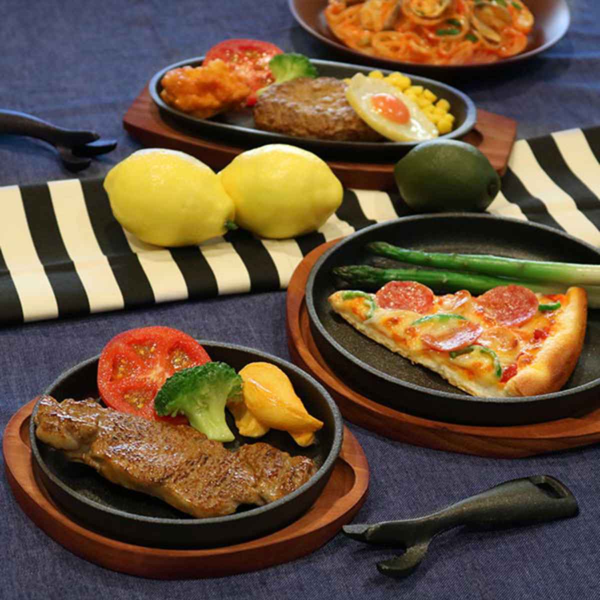 楽天市場】ステーキ皿 丸型 21cm スプラウト 鉄鋳物製 IH対応 木製