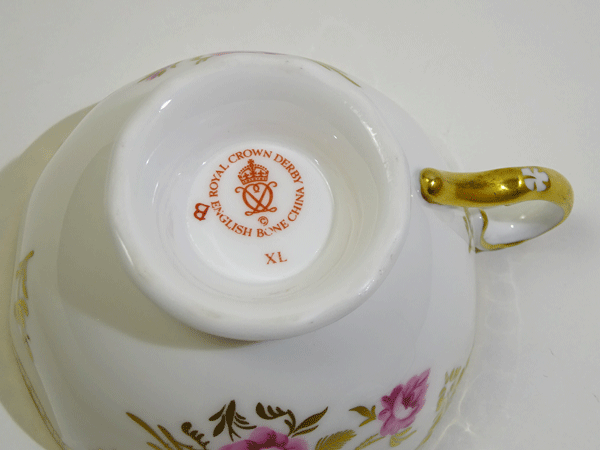 楽天市場】(少し貫入有り)ロイヤルクラウンダービー ピクストンローズ