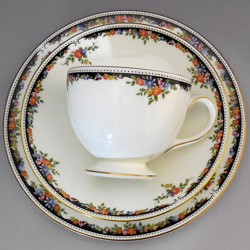 楽天市場】ウェッジウッド Wedgwood 英国製 壺印 オズボーン カップ