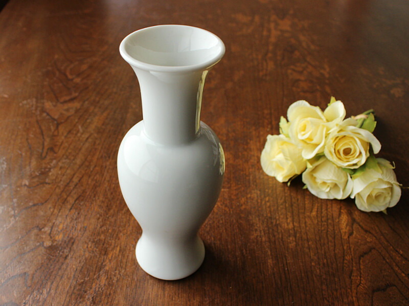 楽天市場】【アウトレット】蕪型ラッパ口花瓶・白 18cm / 白い花瓶 白