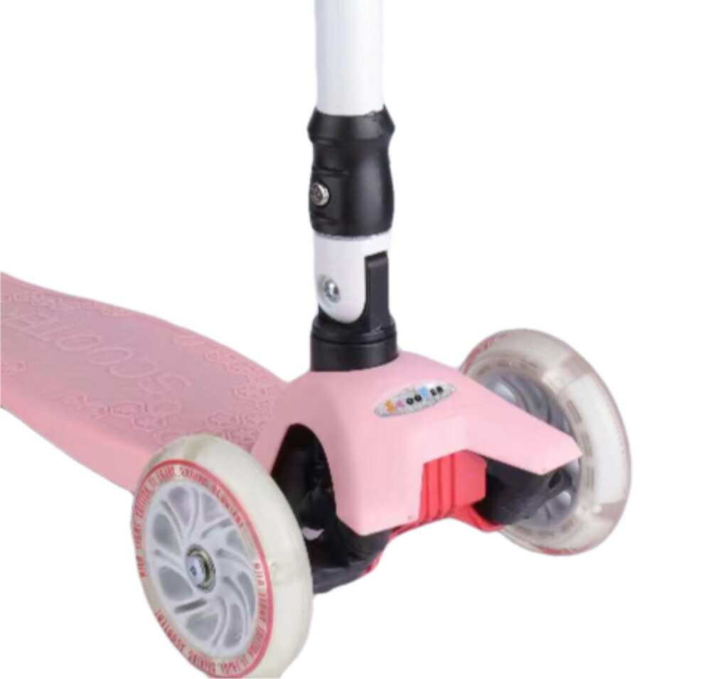 楽天市場】新タイプ キックボード 折りたたみ式 子供用 3輪 ブレーキ