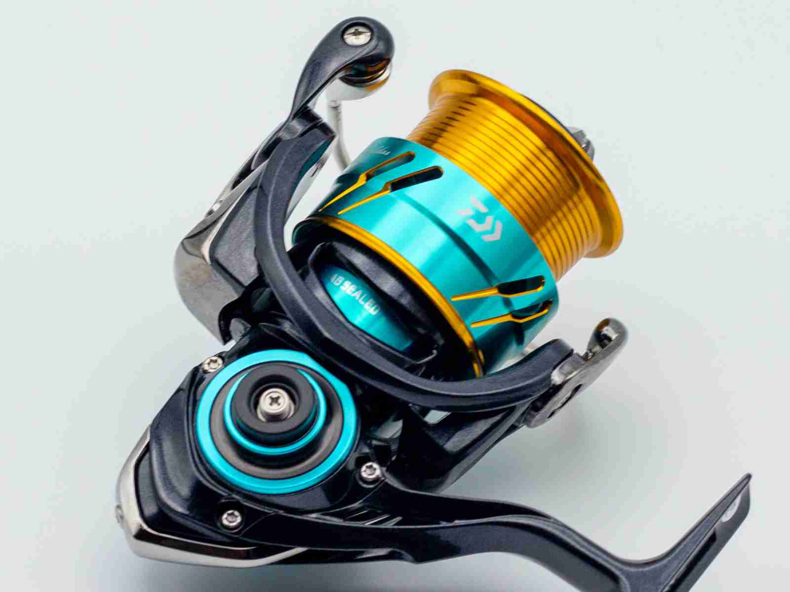 17 エメラルダス MX 2508PE-Hのスペックとインプレ | 釣りクラウド