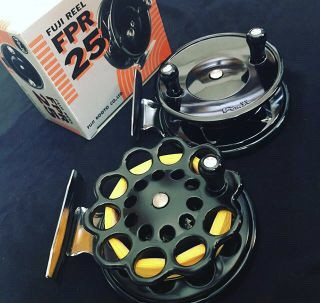 お気に入りのタイコリールを落として割ってしまった(汗)そして久々に