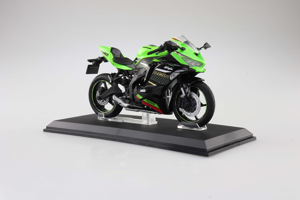 KAWASAKI Ninja ZX-25R (ライムグリーン×エボニー)【4905083109694