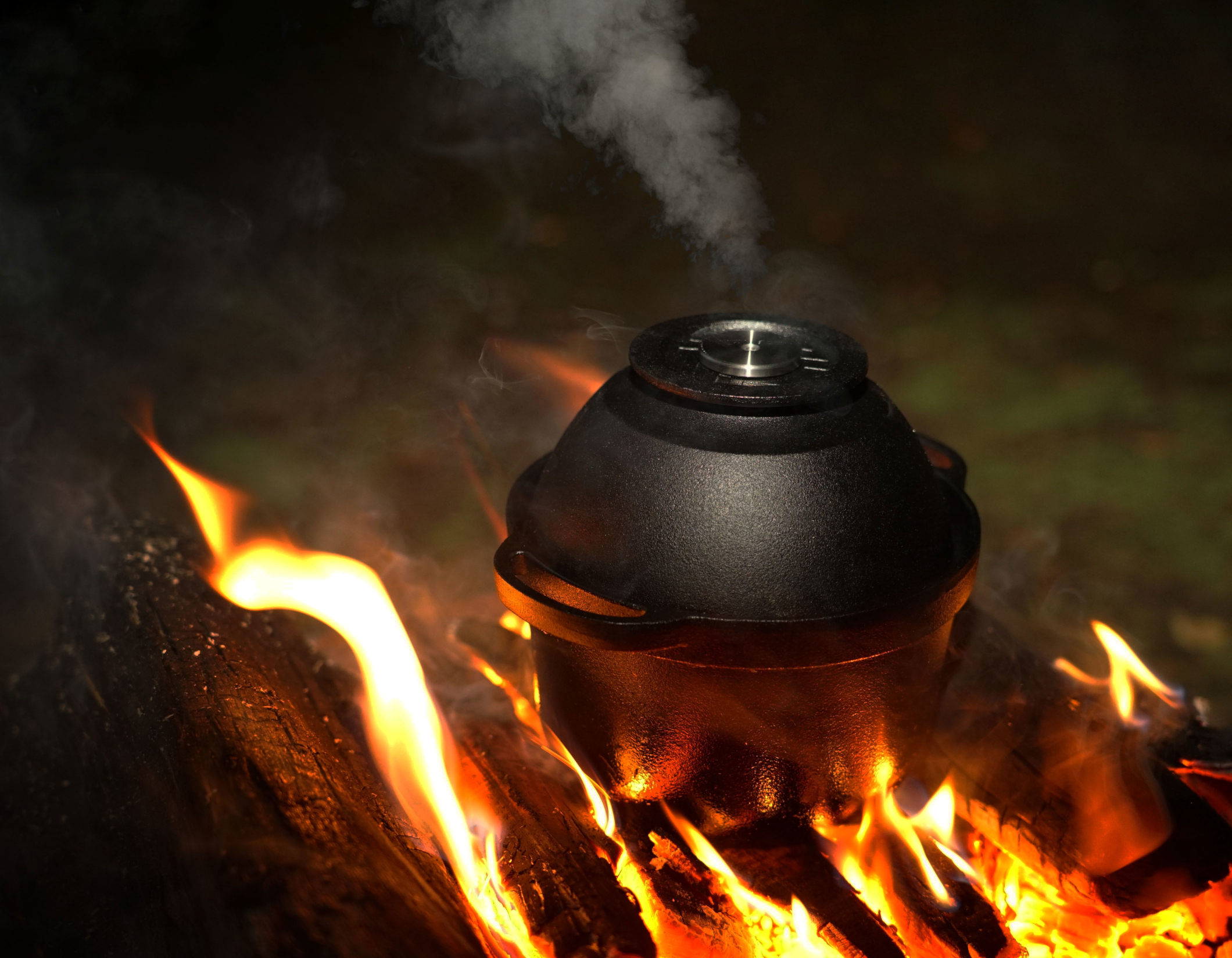 ハリオ、失敗しないアウトドア飯盒炊飯。岩手の鉄技術と新潟の金属加工