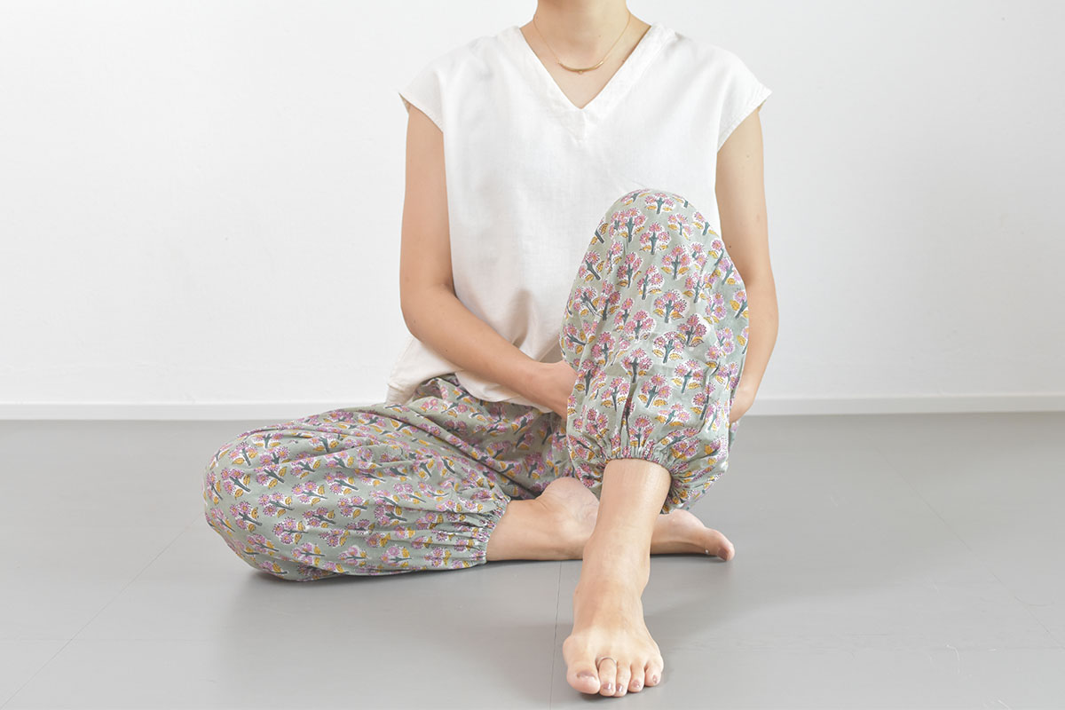 フラワープリント ヨガパンツ 新品 フラワープリント ヨガパンツ 新品