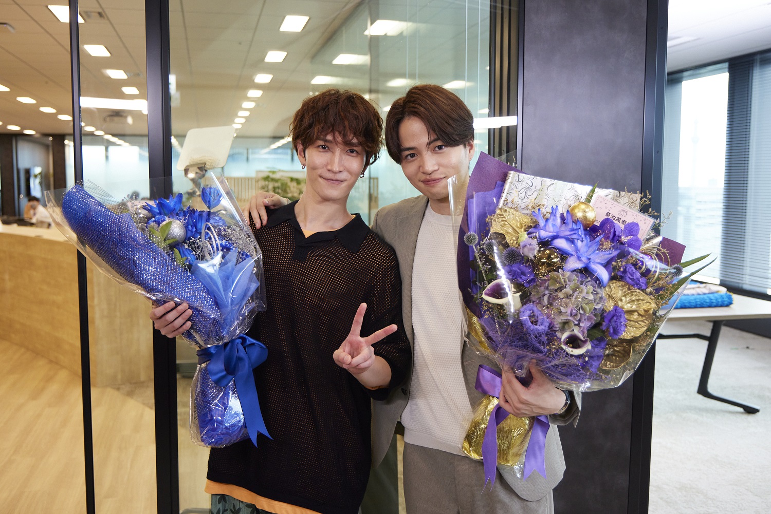 ウソ婚」メンバー、菊池風磨＆長濱ねる＆渡辺翔太ら笑顔でクランク