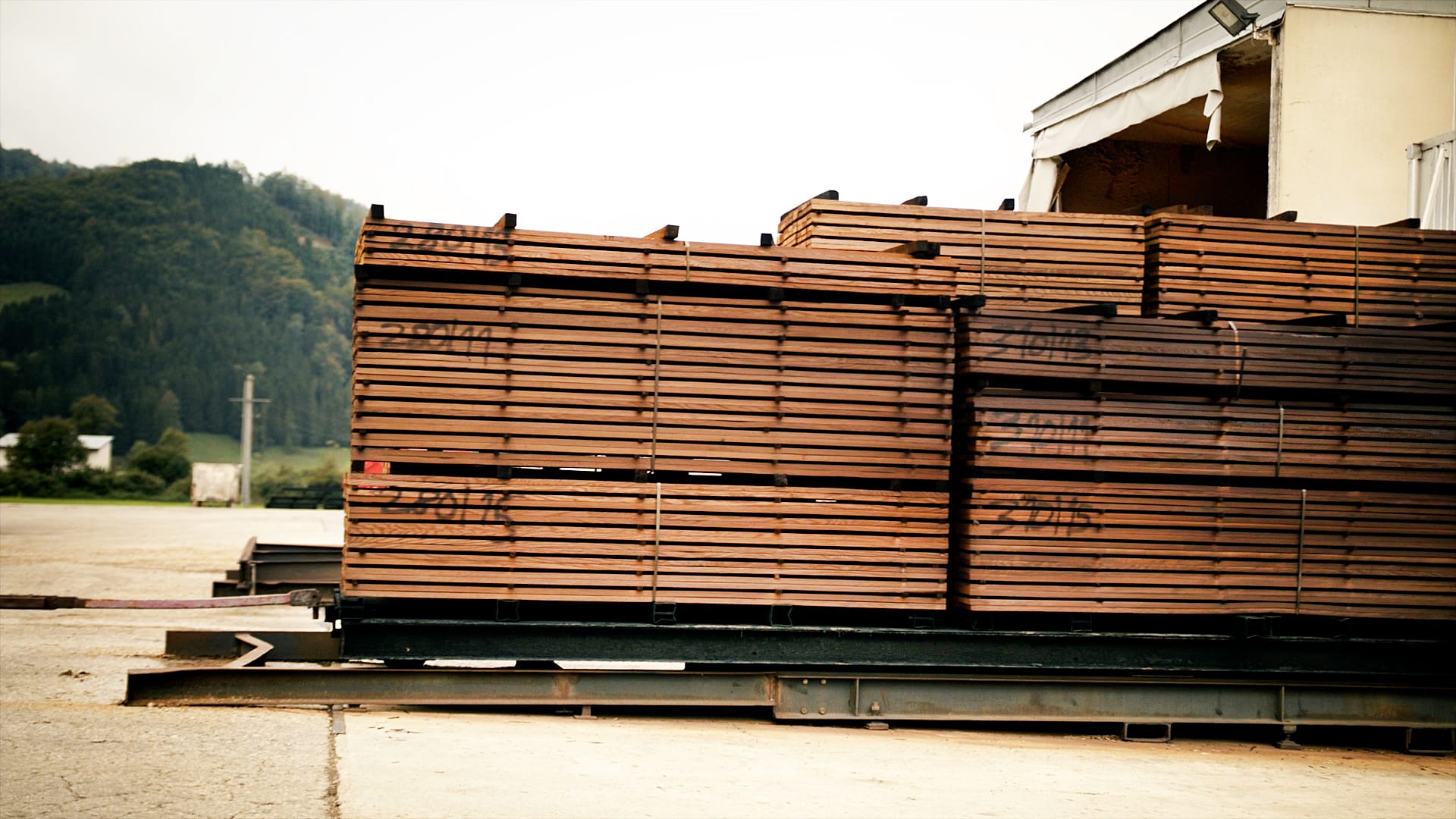 サーモウッド | 上野住宅建材株式会社｜UENOJYUKEN