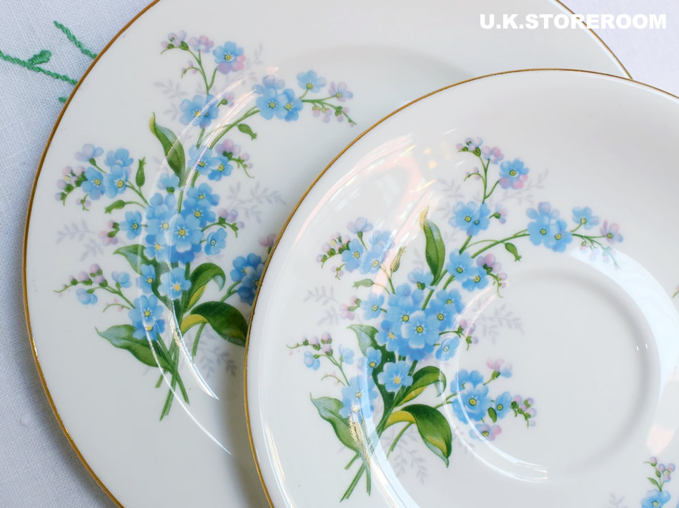 UKストアルーム RA197 Royal Albert ロイヤルアルバート 忘れな草