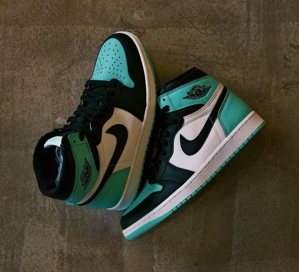 Nike Air Jordan 1 Retro High OG “Green Glow”が国内4月27日に発売