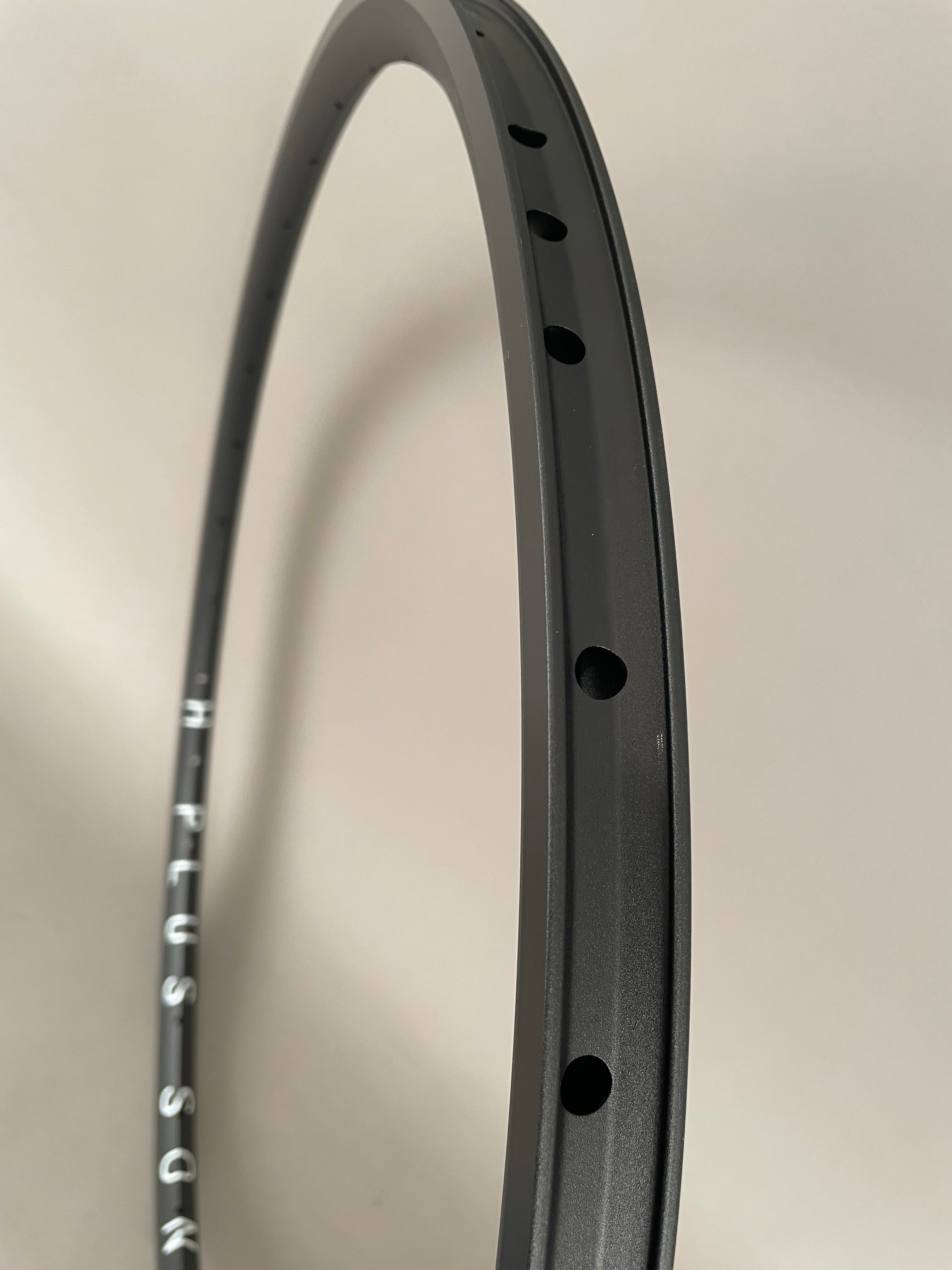 H Plus Son Archetype Black 32 Hole Rim-Each – Velo Mine