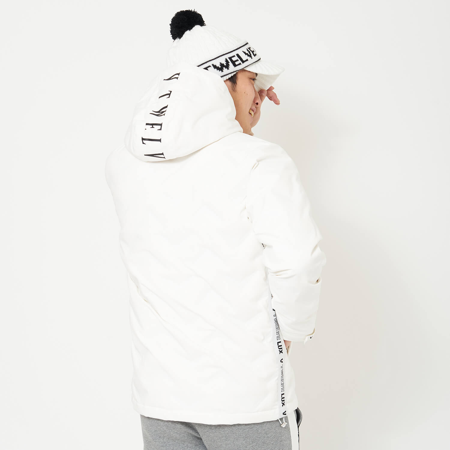 V12 ゴルフ メンズ ダウンジャケット LX SIDE TAPE DOWN JKT | 【公式