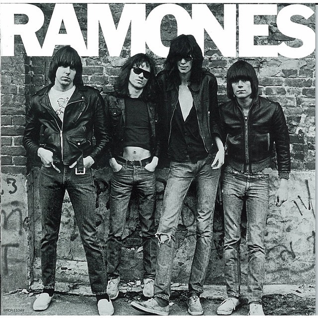 Ramones / ラモーンズ「RAMONES（Expanded ＆ Remastered