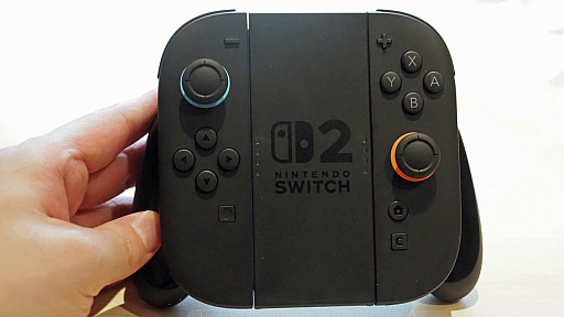 Nintendo Switch 2（日本語・国内専用）」開封の儀。本体の厚みは