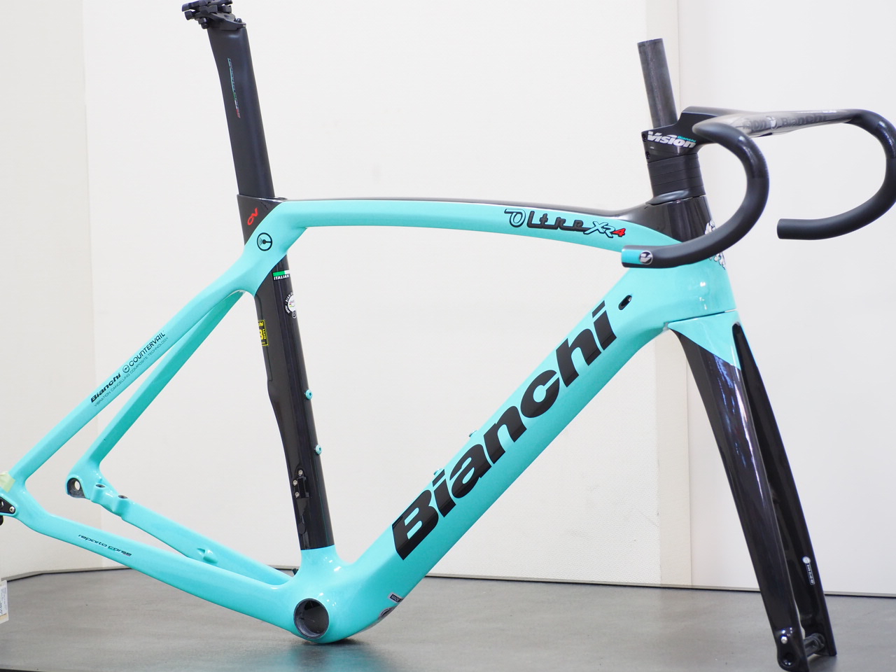 Bianchi (ビアンキ) OLTRE XR4 (オルトレXR4) DISC フレームセット