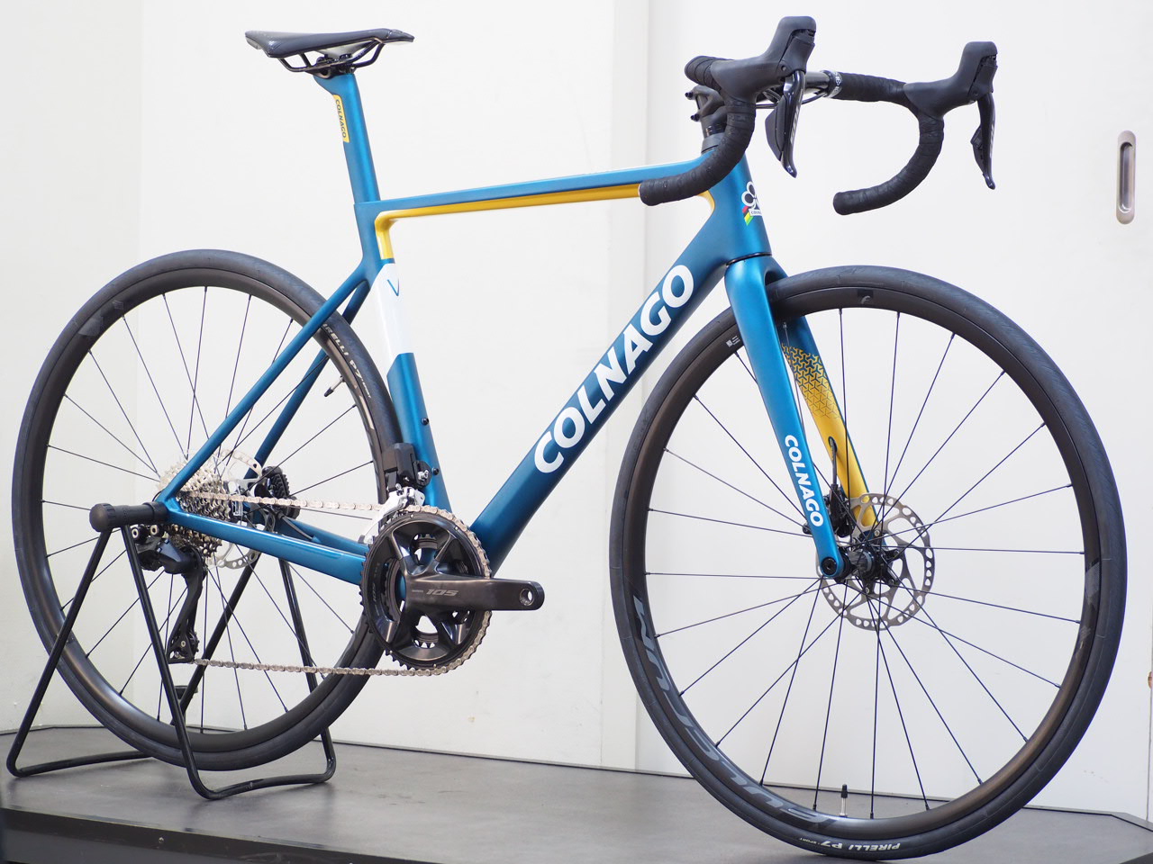 COLNAGO(コルナゴ)|2024 サイクルショップカンザキ吹田店 ロードバイク