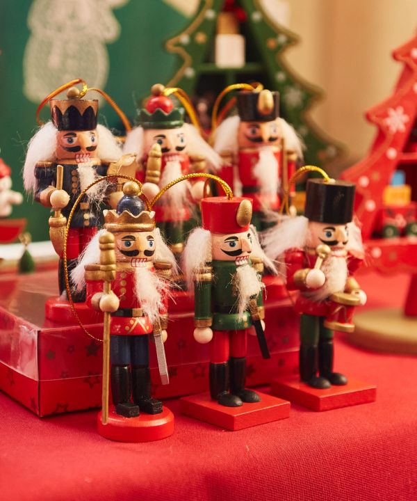 ナッツクラッカーセット(RD & GR): 『欧州航路』