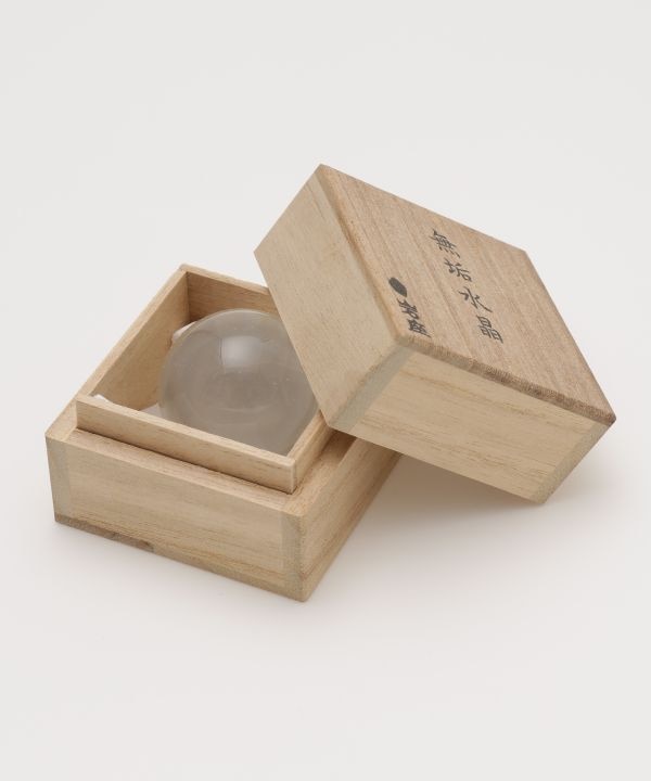 高品質】水晶玉 40mm(ﾌﾞﾗｼﾞﾙ産): 『岩座(いわくら)』公式通販