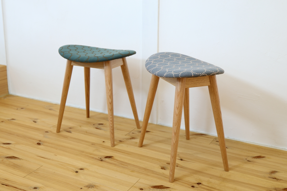 ミナペルホネン・タンバリン生地のスツール｜限定仕様の受注会 | 神戸