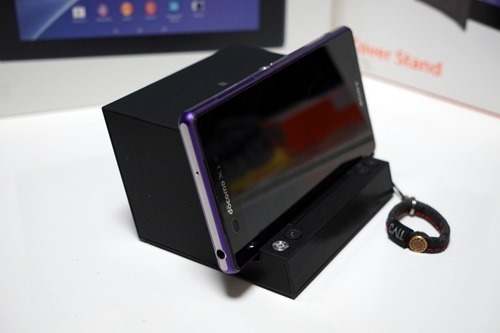 Xperia Z2 Tabletがやってきた＜Bluetoothスピーカードック編＞ | 店長