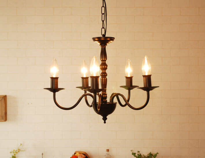 黒の5灯シャンデリア ブラックアンティークペンダントライト【Tiramisu