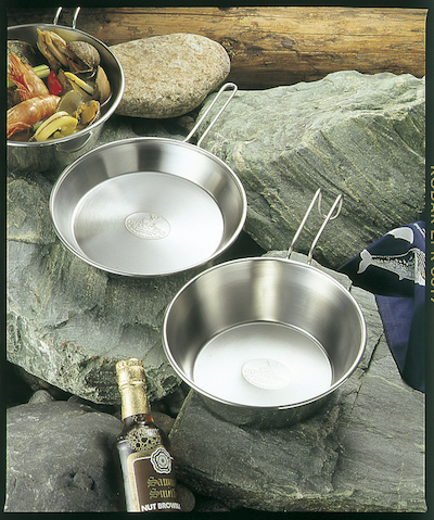 こんなに便利なシェラカップを準備しよう | アウトドアお役立ち情報