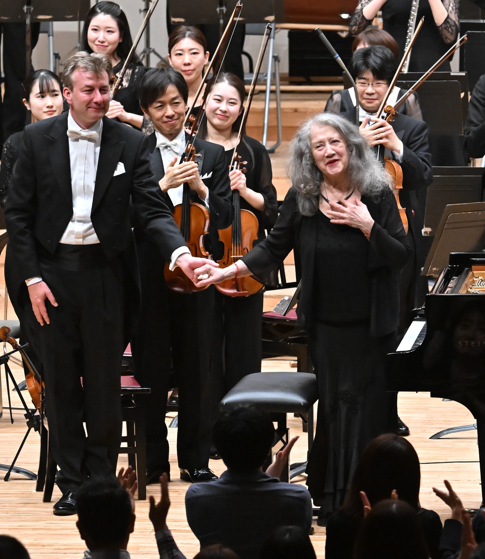 鍵盤の女王」アルゲリッチ、情熱あふれる演奏 広響特別定演で協演