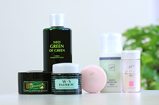 ぷるぷるジェルでお肌にたっぷりな潤いを - モイスチャージェル