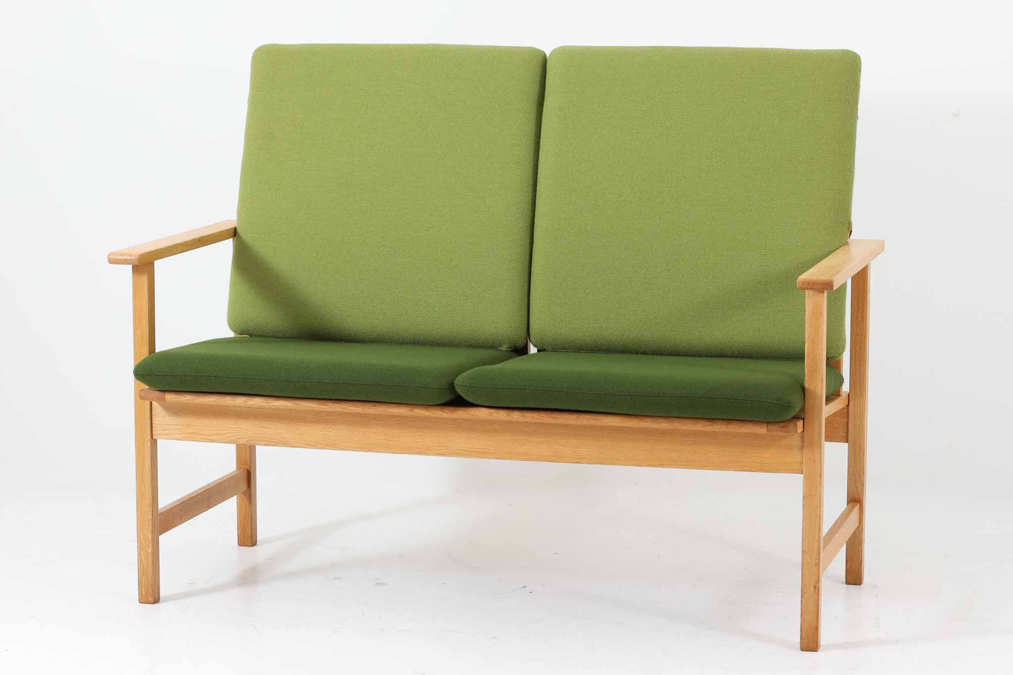 北欧ビンテージ家具ソファ | 快適な座り心地と美しいデザインが魅力の