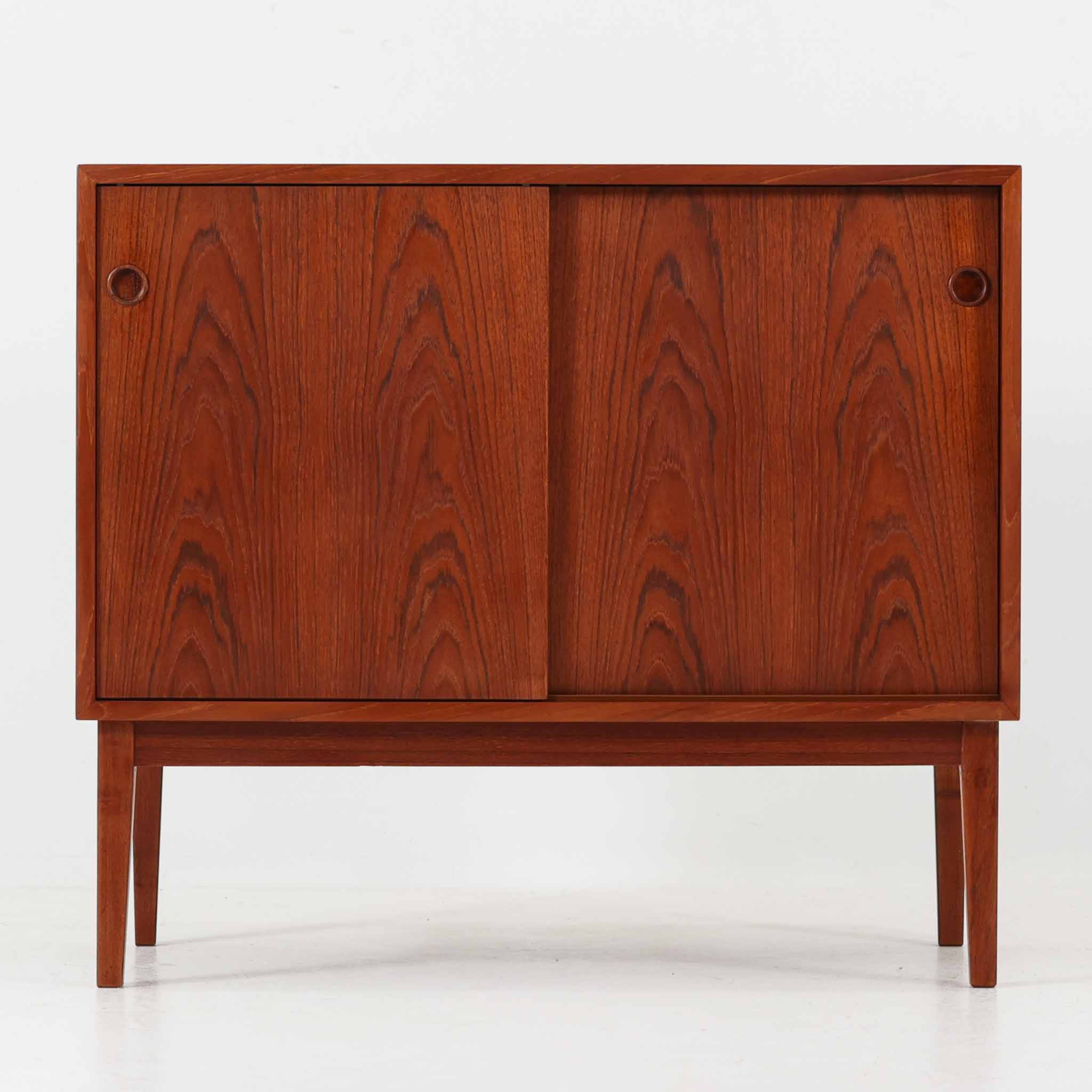 北欧ビンテージ家具ボード・キャビネット | 収納とデザインが融合した