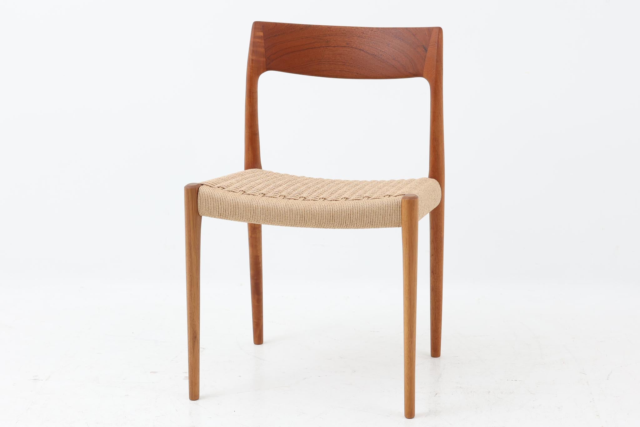 J.L.moller(J.L.モラー) No77チェア チーク材 北欧家具ビンテージ