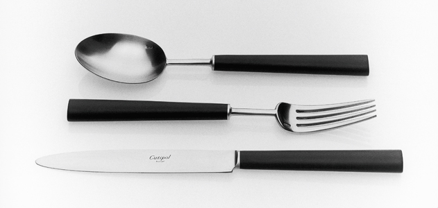 EBONY[エボニー] | クチポール(Cutipol) 日本 正規 代理店ホームページ