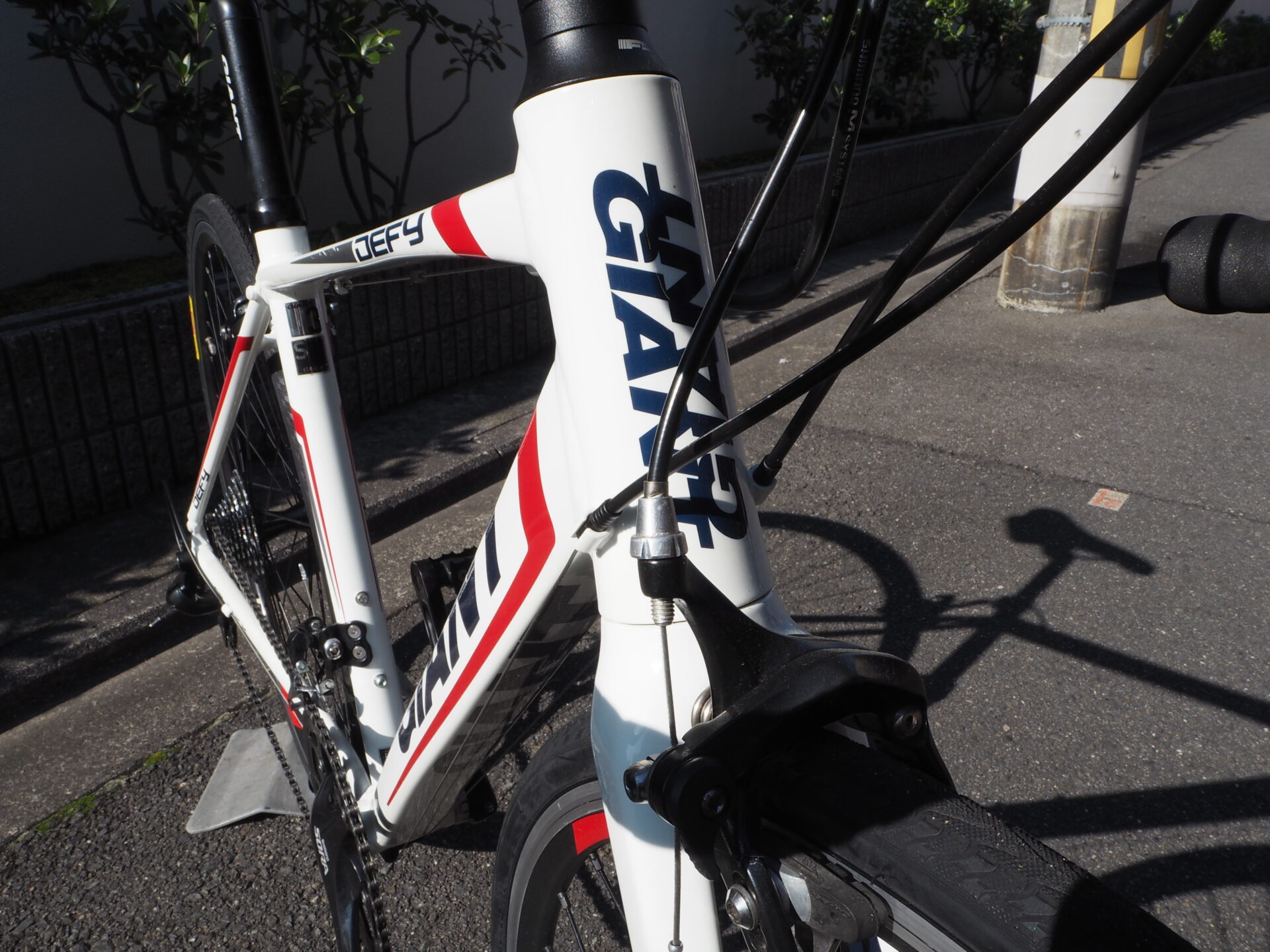 あのGIANTのエンデュランスロードが中古車で入荷！！DEFY3がお買い求め