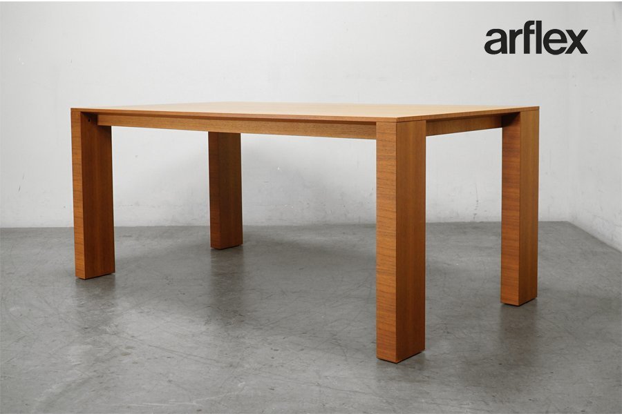 arflex(アルフレックス) REKTA(レクタ) ダイニングテーブル Carlo