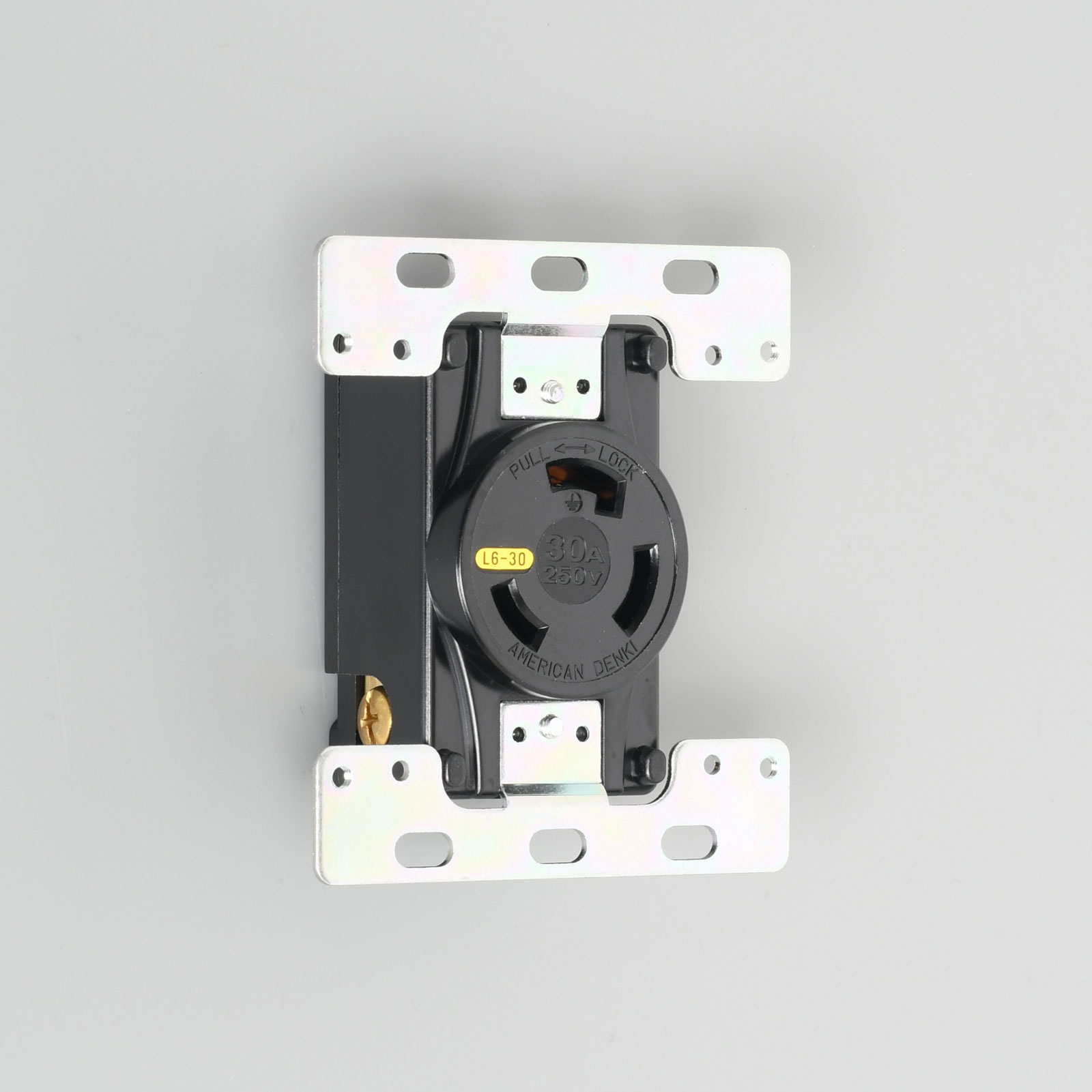 3320-2-L6 接地形2P 30A 250V (NEMA L6-30) 防水形プレート 専用