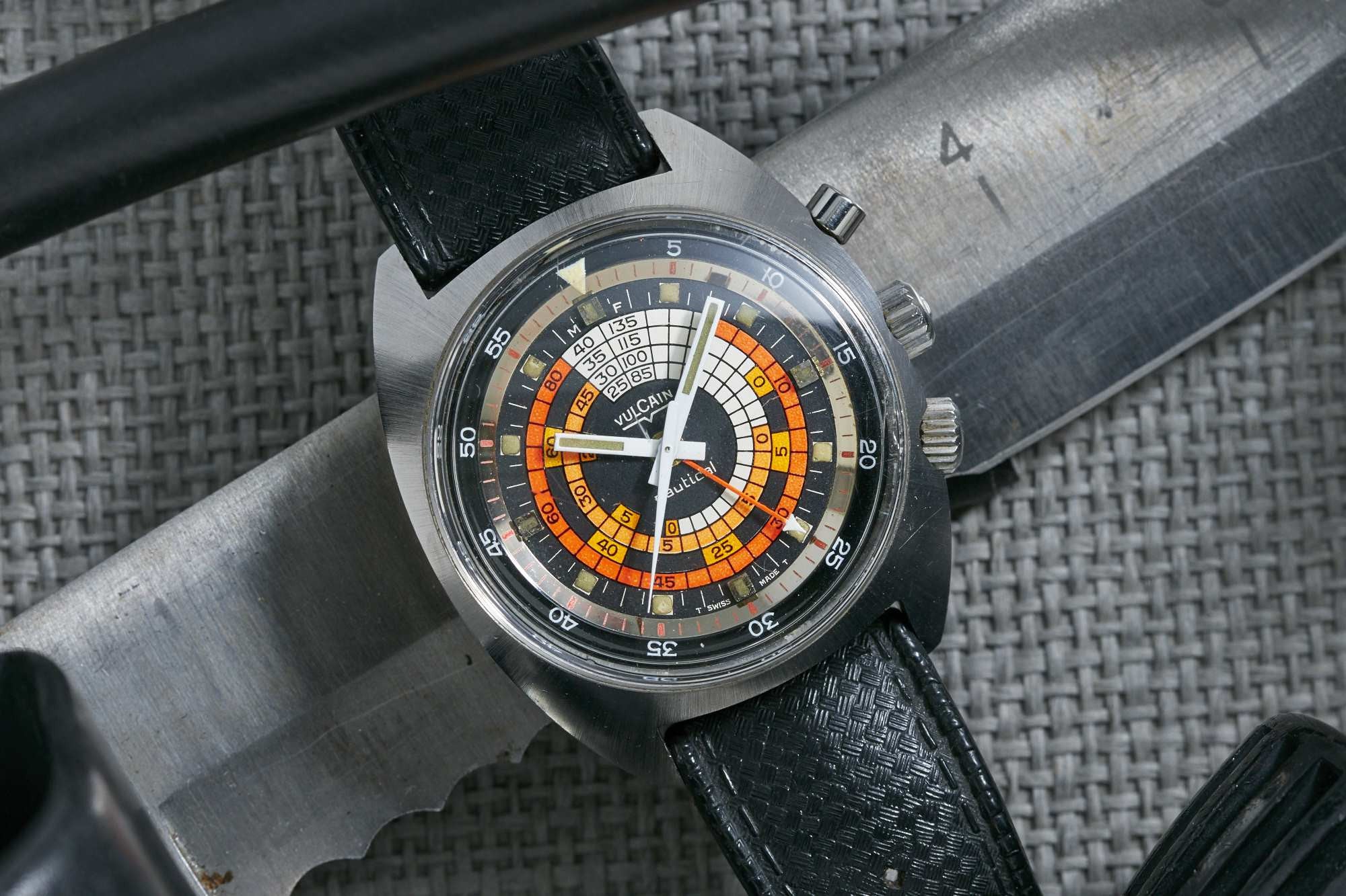 Vulcain Cricket Nautical – Analog:Shift