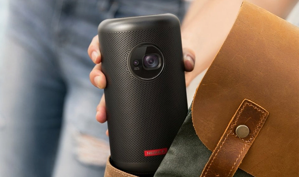 家族の時間をより良いものに！Ankerのプロジェクターブランド「Nebula