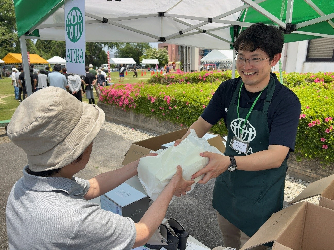 能登半島地震被災者支援第23報】株式会社The SEED様より、スニーカーと