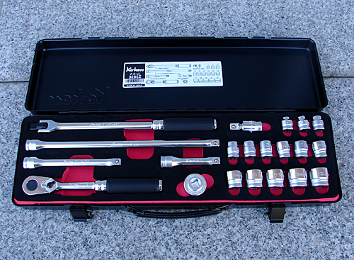 Z-EAL 3/8ラチェット＆ソケットセット[21点組]メタルケース | ABIT