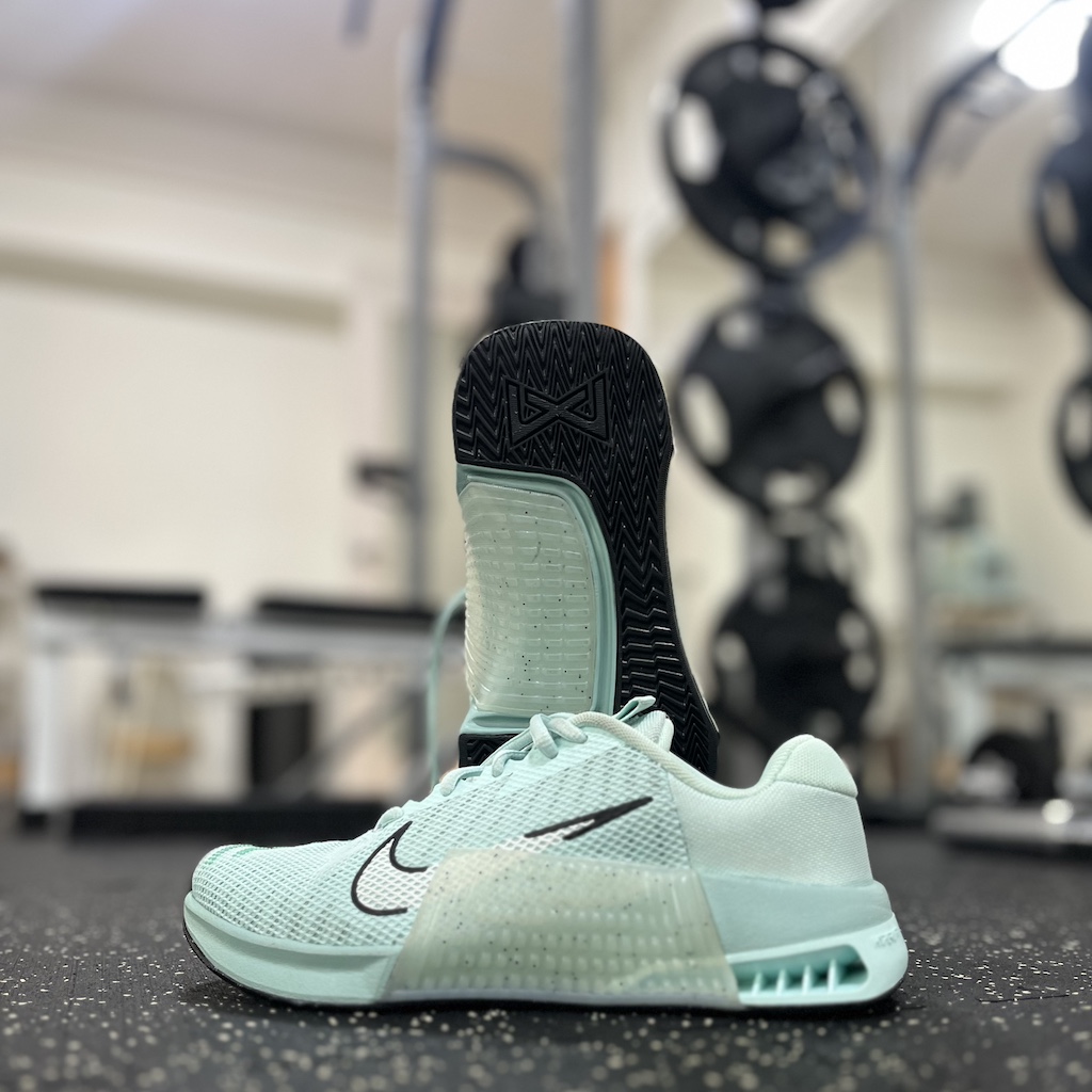 トレーニング初心者】トレーニング時のシューズの選び方| メトコンが