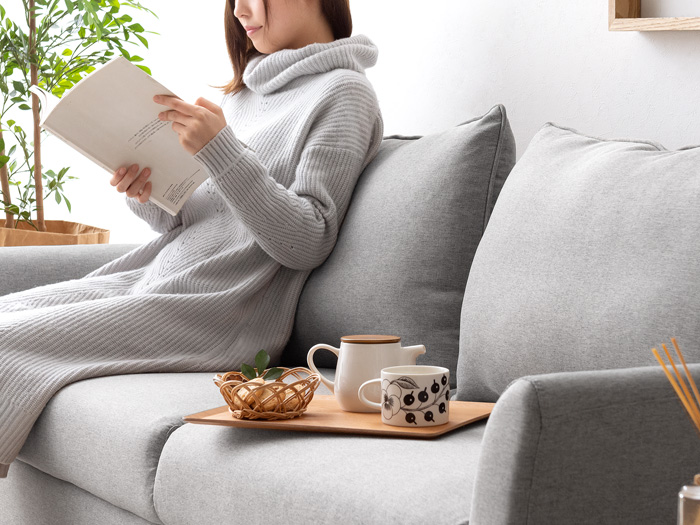 2人掛けソファ 北欧デザイン 収納付き 広々座面 brook | 家具