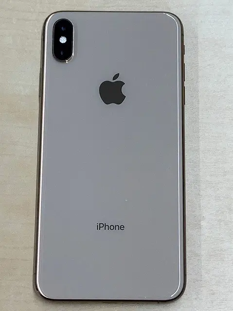 神奈川県 横浜市にて Apple iPhone XS Max MT6W2J/A 256GB を買取しま