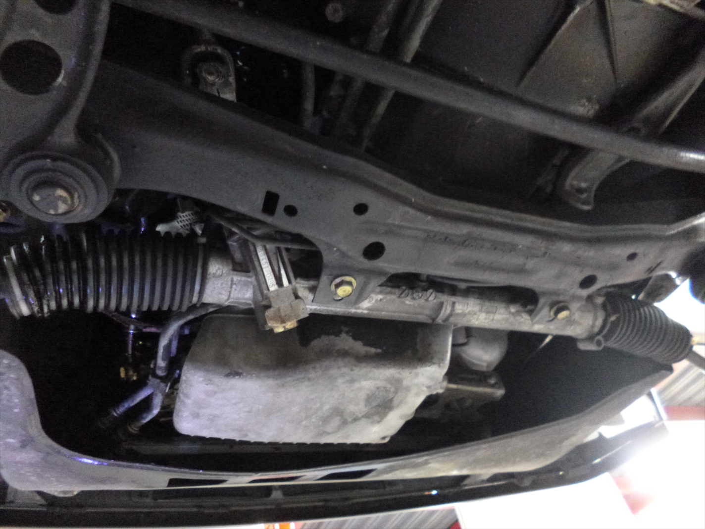 BMW・ALPINA修理の専門店 オートファイン：【E30 320i】ステアリング