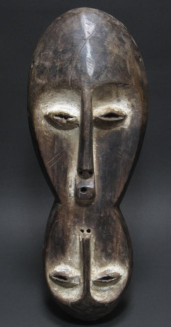 二つの顔のマスク<アフリカの仮面(木彫り)：アフリカ雑貨アザライ